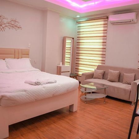Southpark Hotel Naga Concepcion  Exterior photo